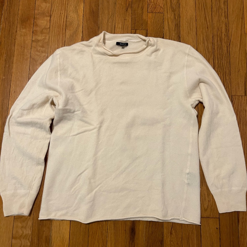 04651/ a trip in a bag sweater 90% Merino Wool 10% Cashmere